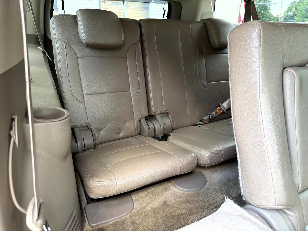 GMC Yukon XL SLE 4WD 2015