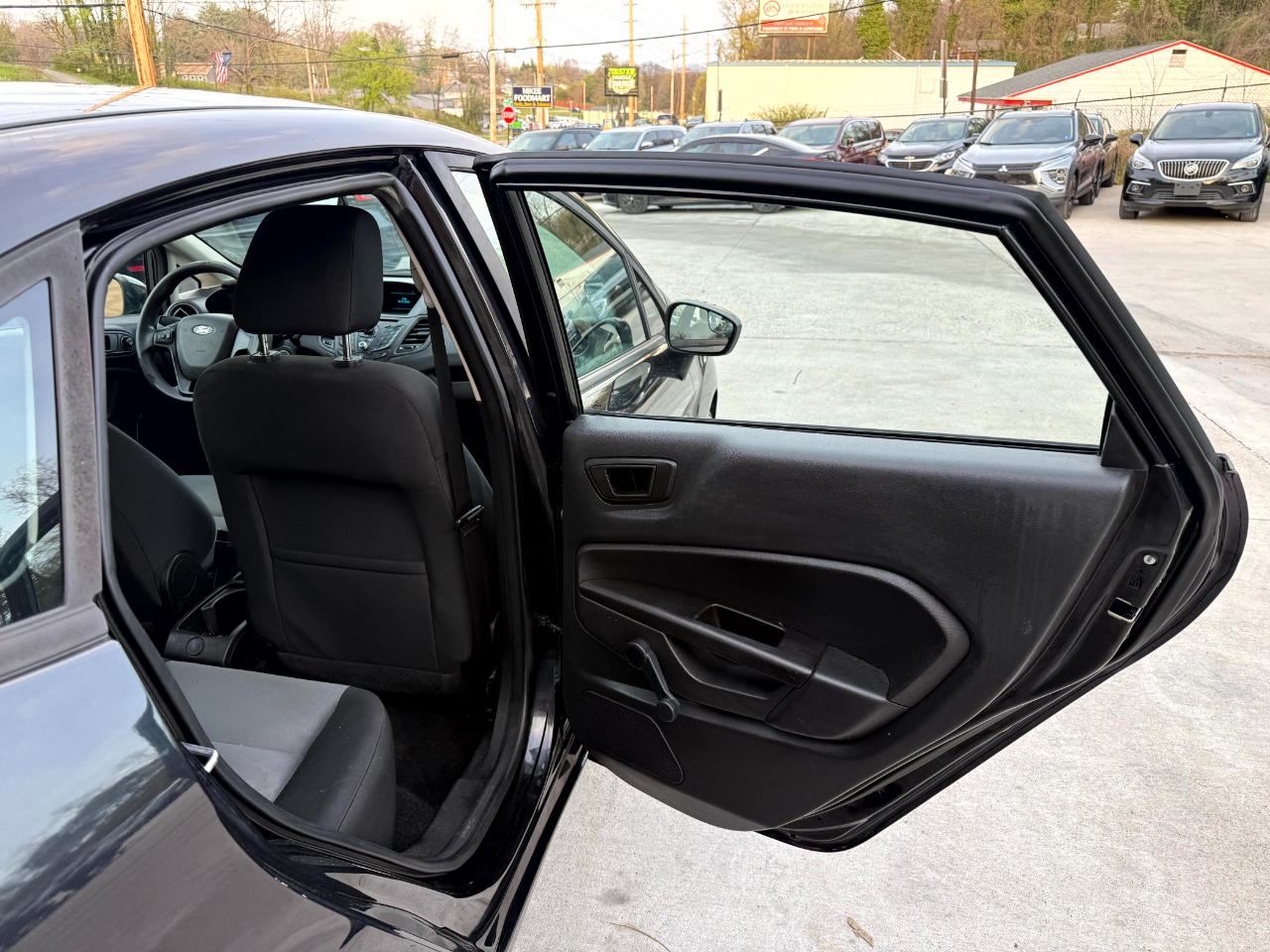 Ford Fiesta S Sedan 2015