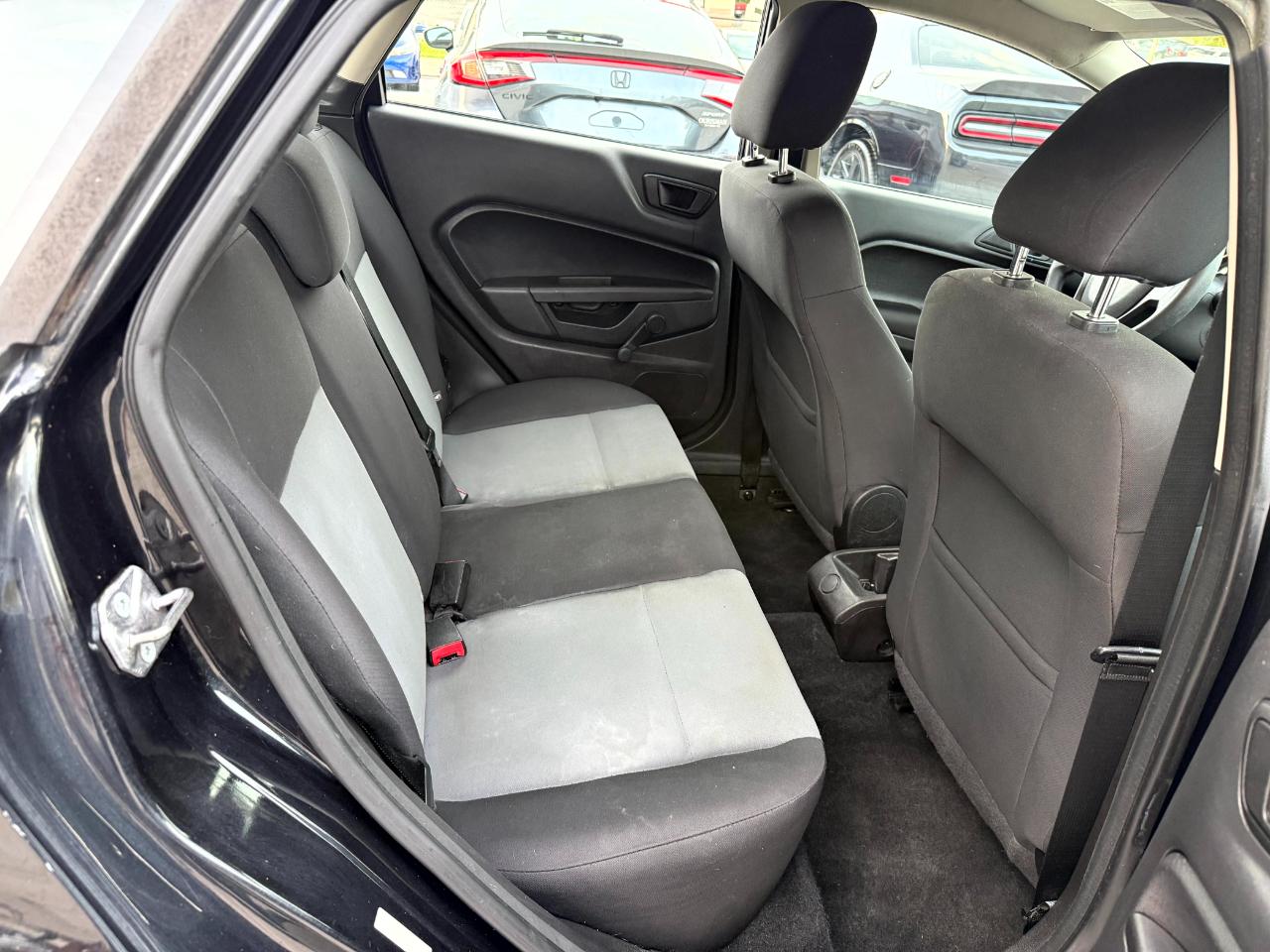 Ford Fiesta S Sedan 2015