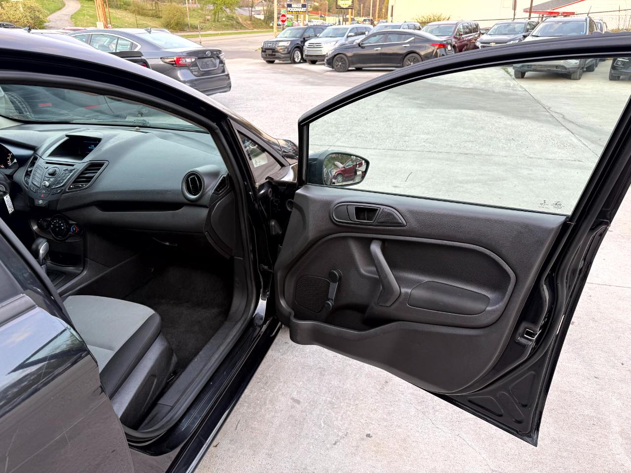 Ford Fiesta S Sedan 2015