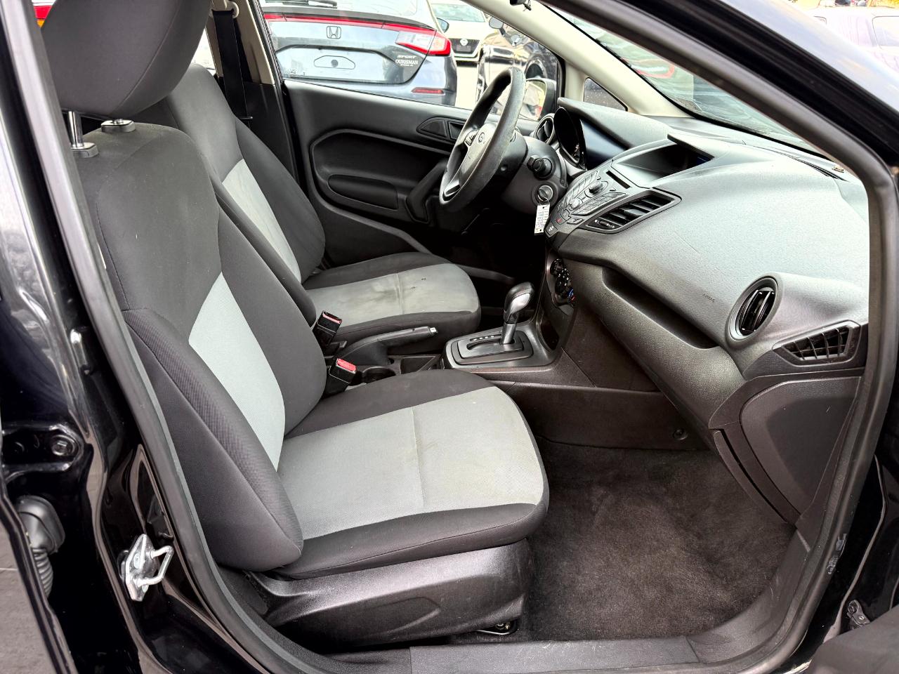 Ford Fiesta S Sedan 2015