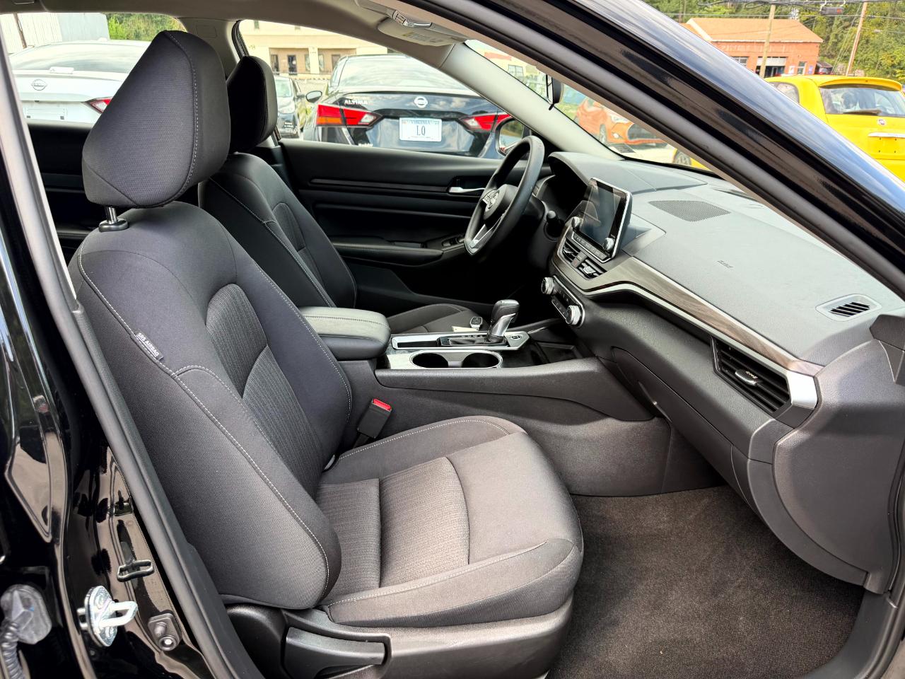 Nissan Altima 2.5 SV 2024