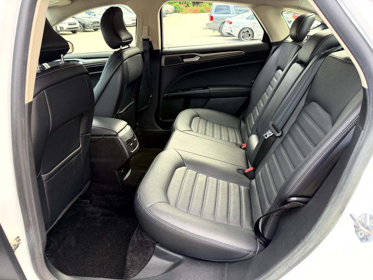 Ford Fusion Hybrid SE 2018