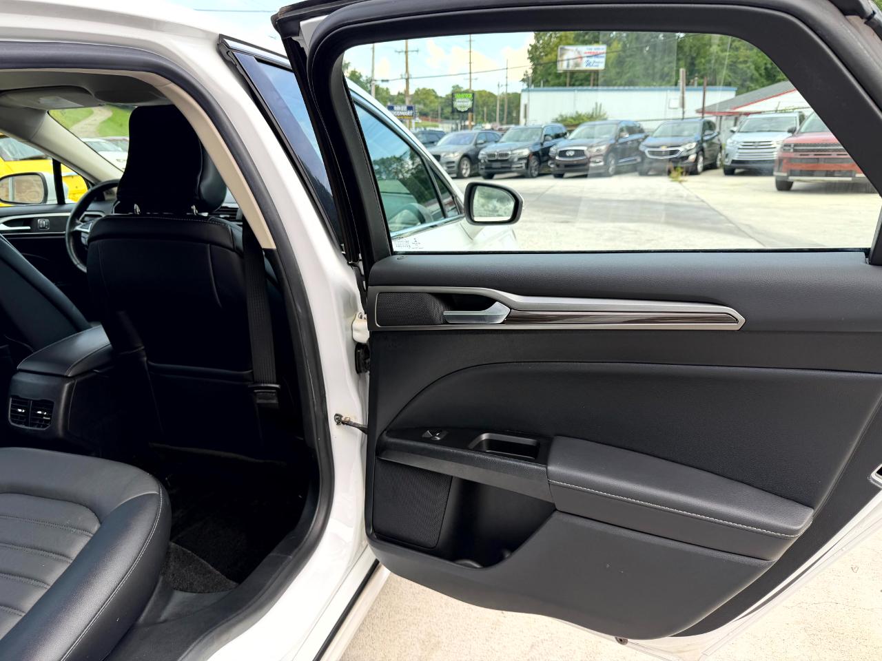 Ford Fusion Hybrid SE 2018