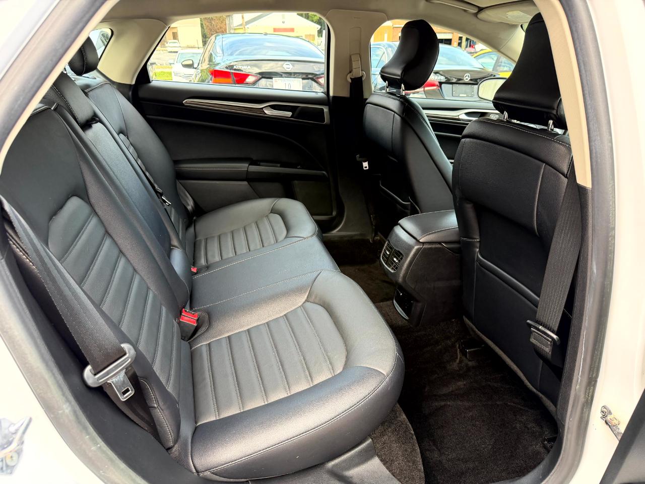 Ford Fusion Hybrid SE 2018