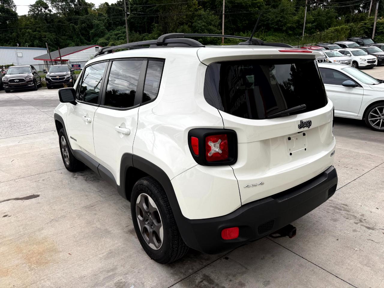 Jeep Renegade Latitude 4WD 2016