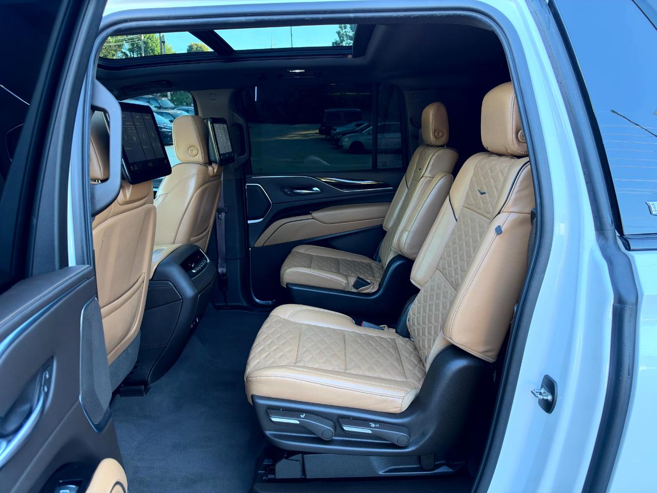 Cadillac Escalade ESV Sport AWD 2021