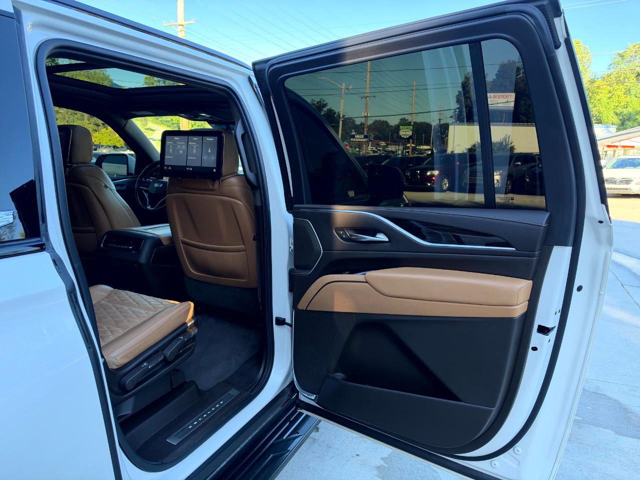 Cadillac Escalade ESV Sport AWD 2021