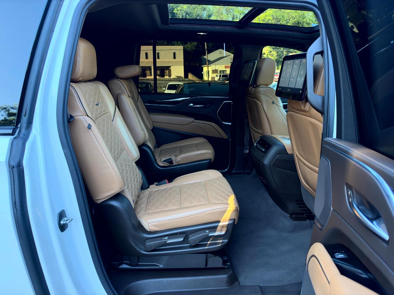 Cadillac Escalade ESV Sport AWD 2021