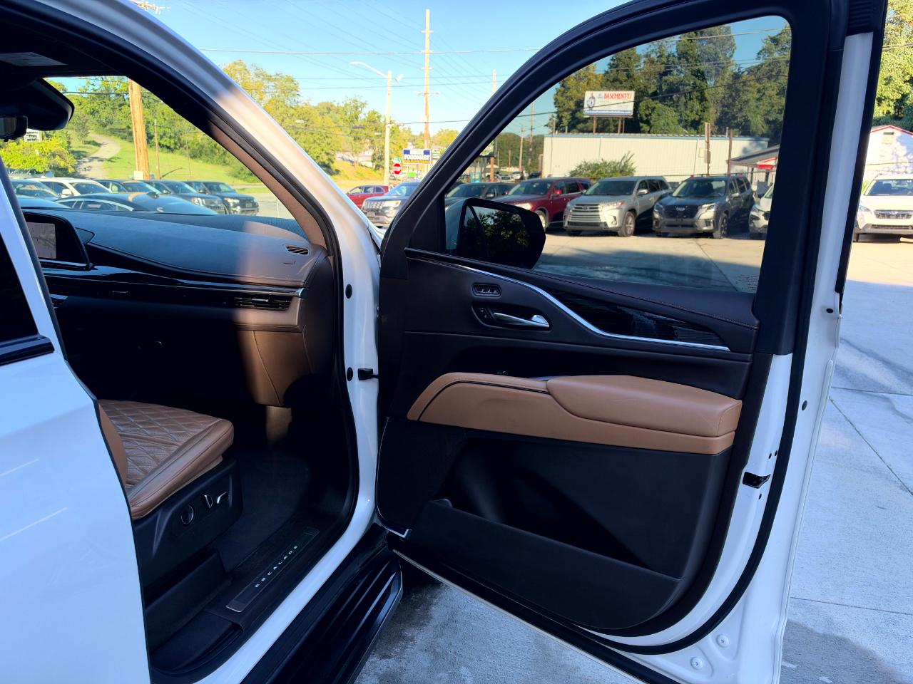 Cadillac Escalade ESV Sport AWD 2021