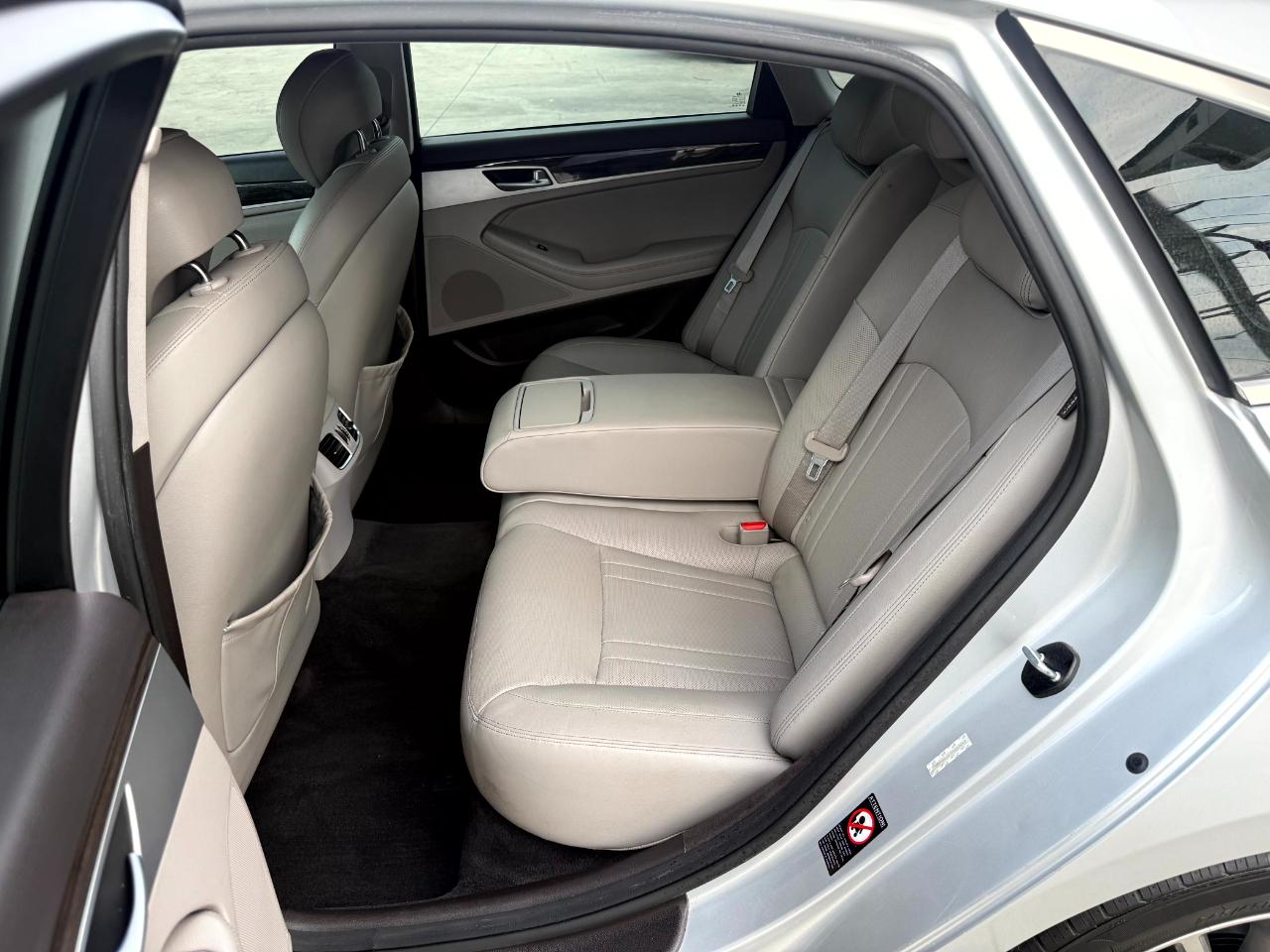 Hyundai Genesis 3.8L 2015