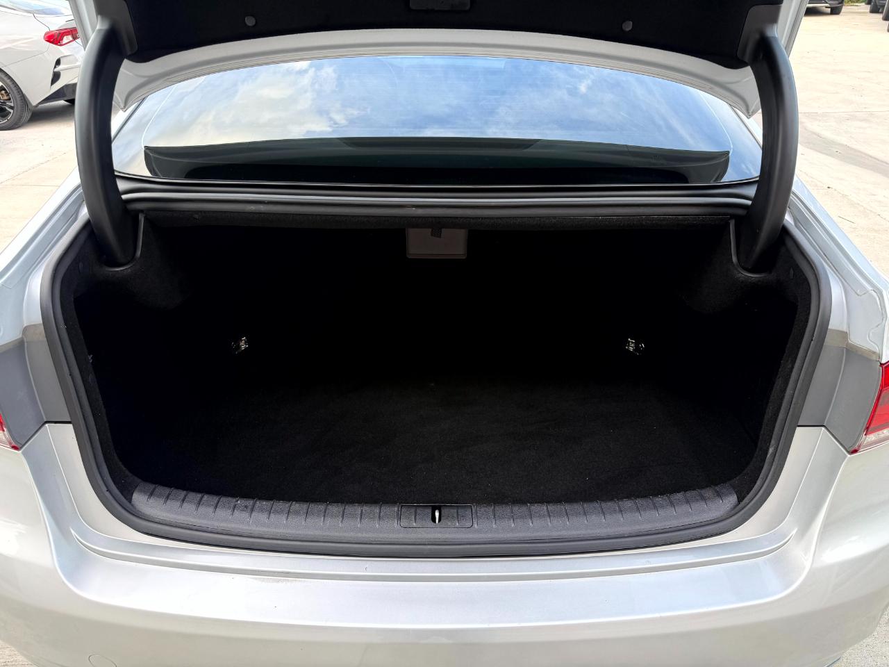 Hyundai Genesis 3.8L 2015