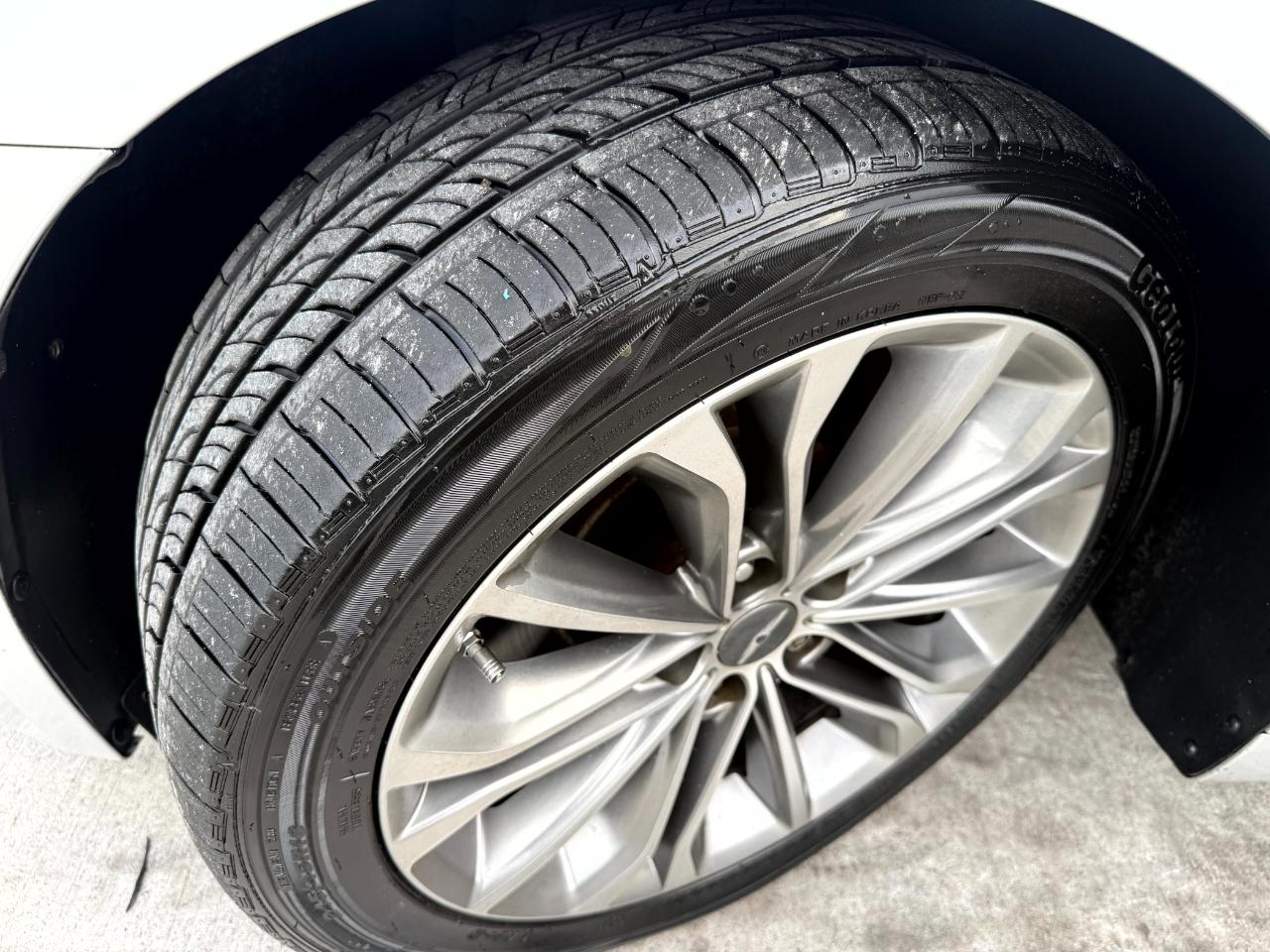 Hyundai Genesis 3.8L 2015