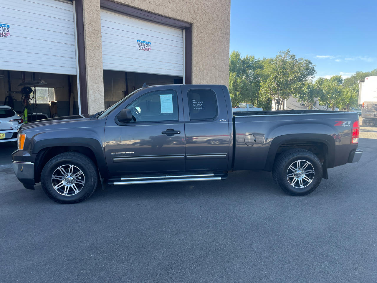 2011 GMC Sierra 1500 4WD Ext Cab 134.0" SLE
