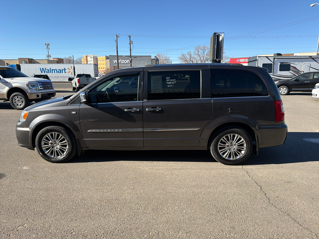 2014 Chrysler Town & Country Touring-L