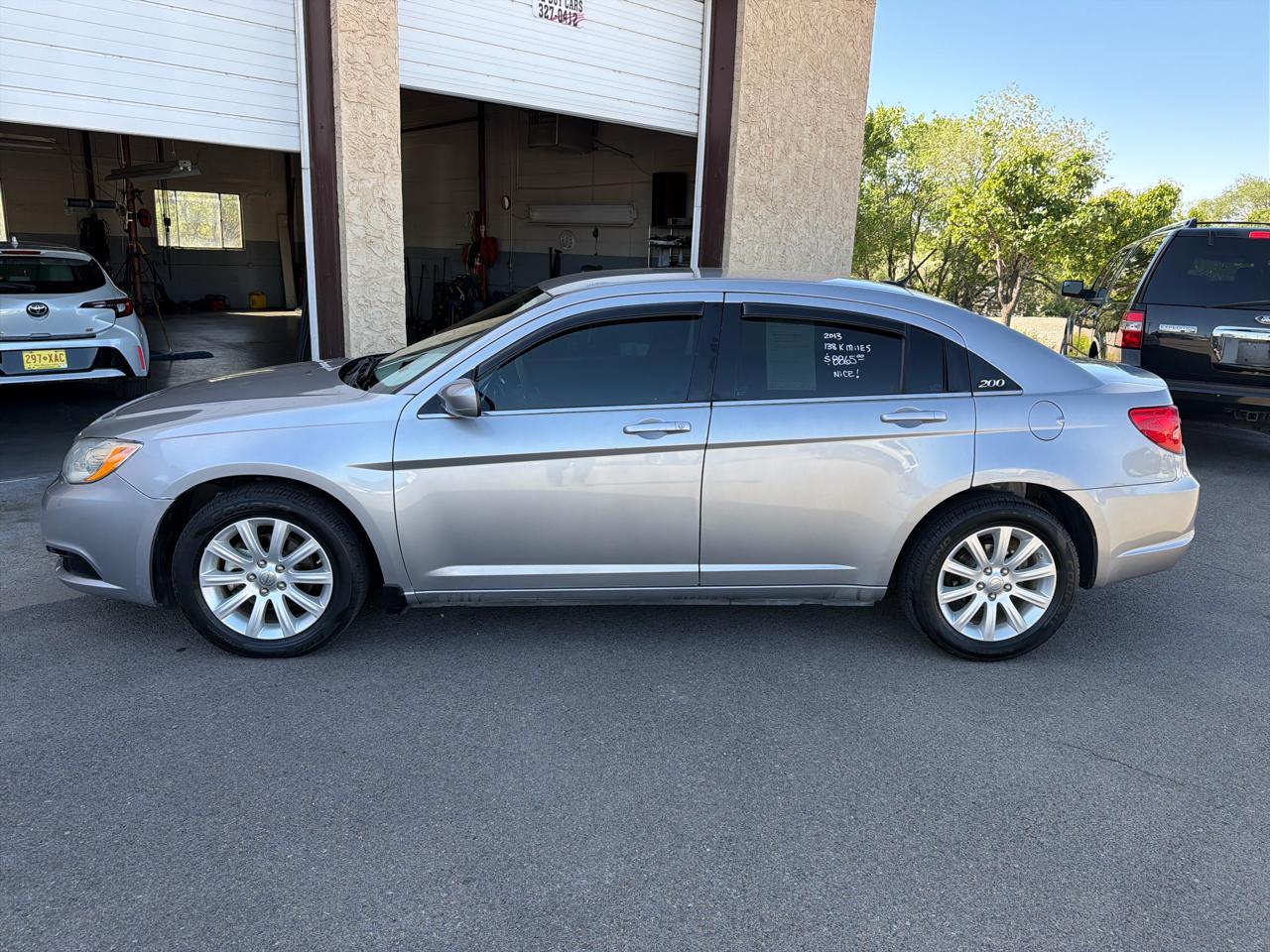 2013 Chrysler 200 4dr Sdn Touring