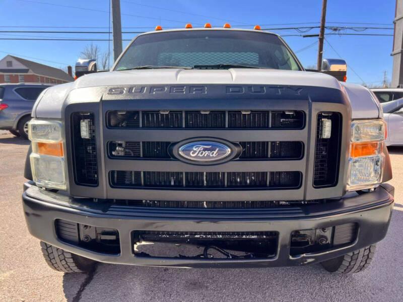 Ford F-550 DRW 4WD 2010