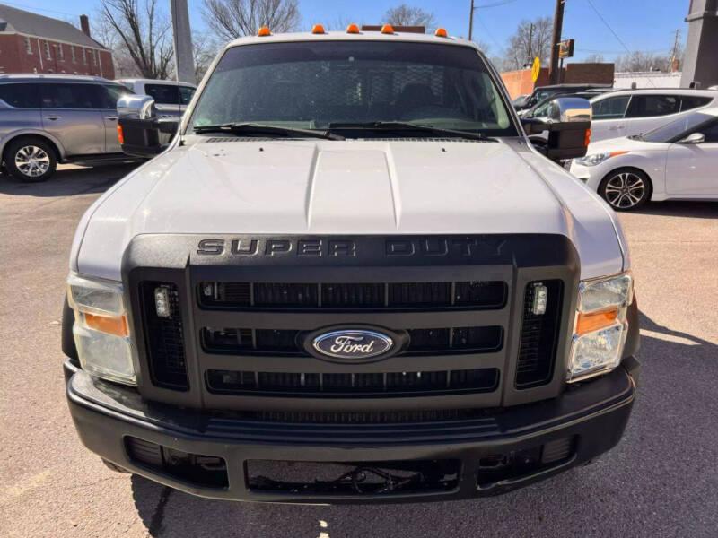 Ford F-550 DRW 4WD 2010
