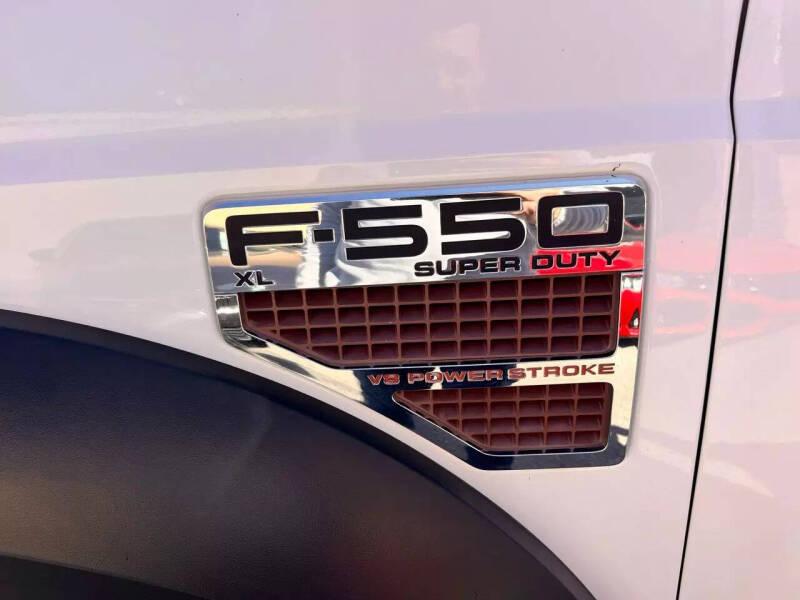 Ford F-550 DRW 4WD 2010