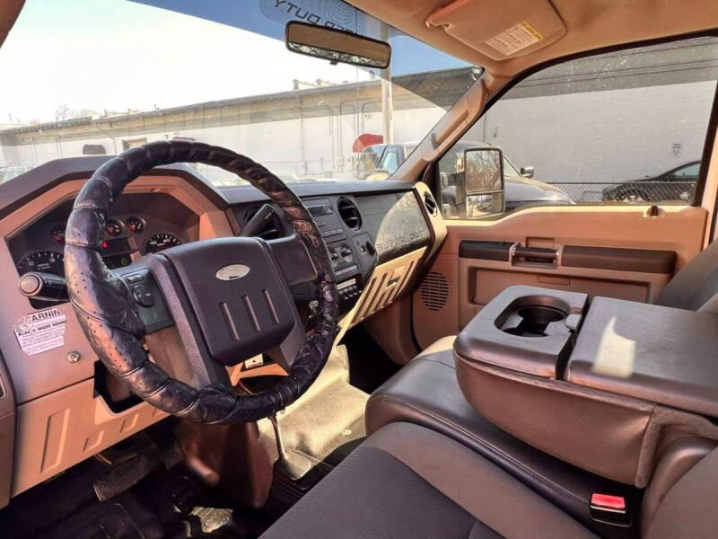 Ford F-550 DRW 4WD 2010