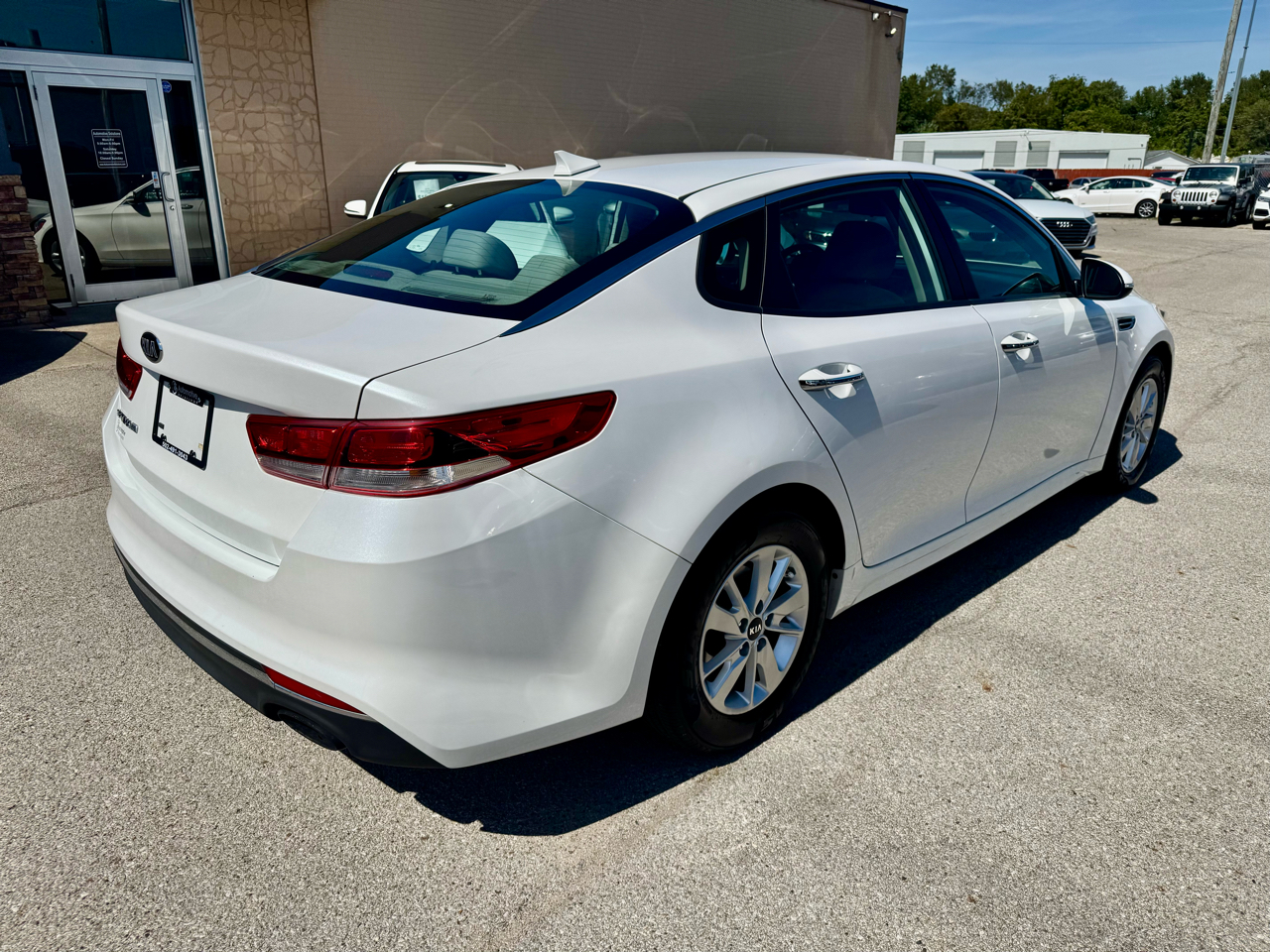Kia Optima LX 2017 Kia Optima LX 2017