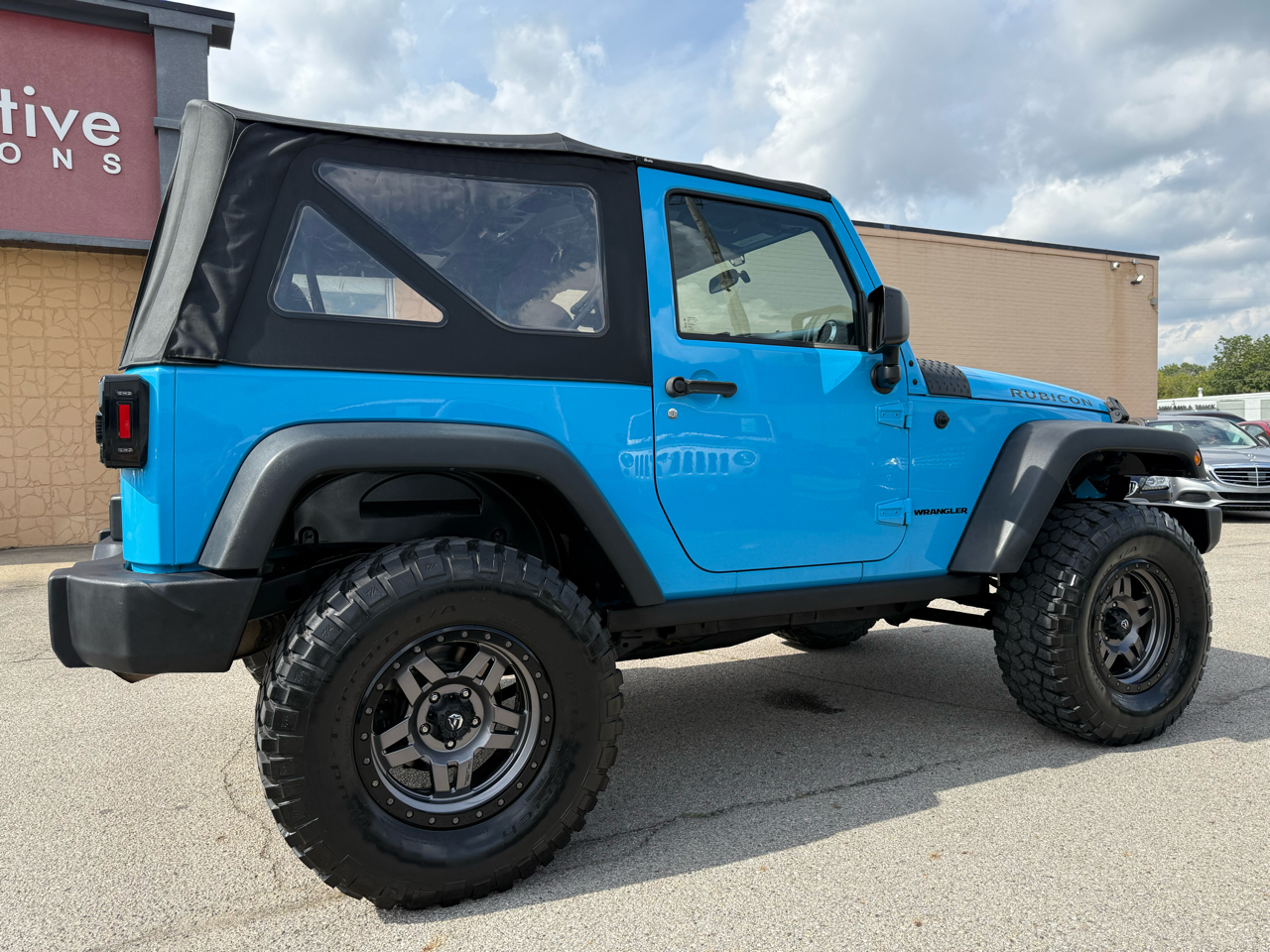 Jeep Wrangler Rubicon 4WD 2017 Jeep Wrangler Rubicon 4WD 2017