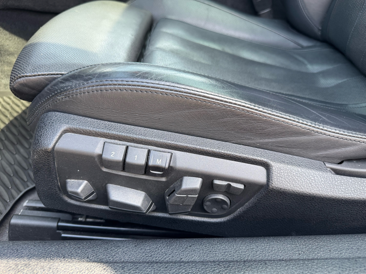 BMW 6-Series 650i Coupe 2014 BMW 6-Series 650i Coupe 2014