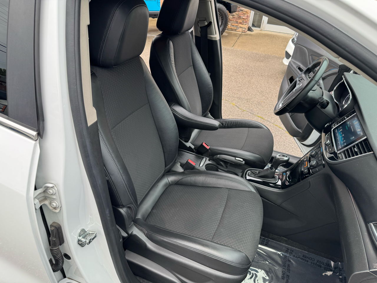 2017 Buick Encore Preferred photo 17