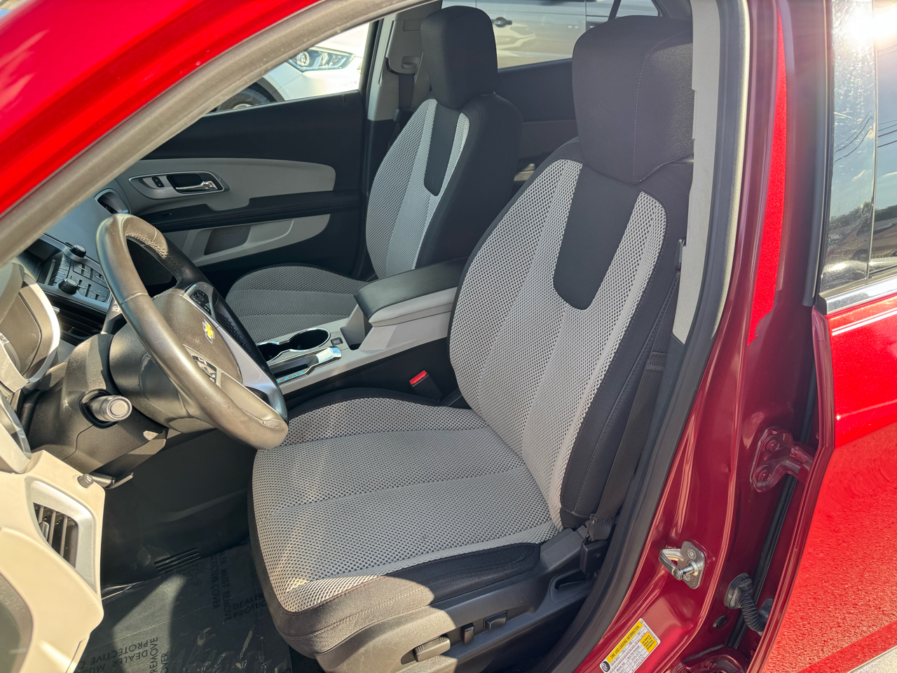2015 Chevrolet Equinox photo 4