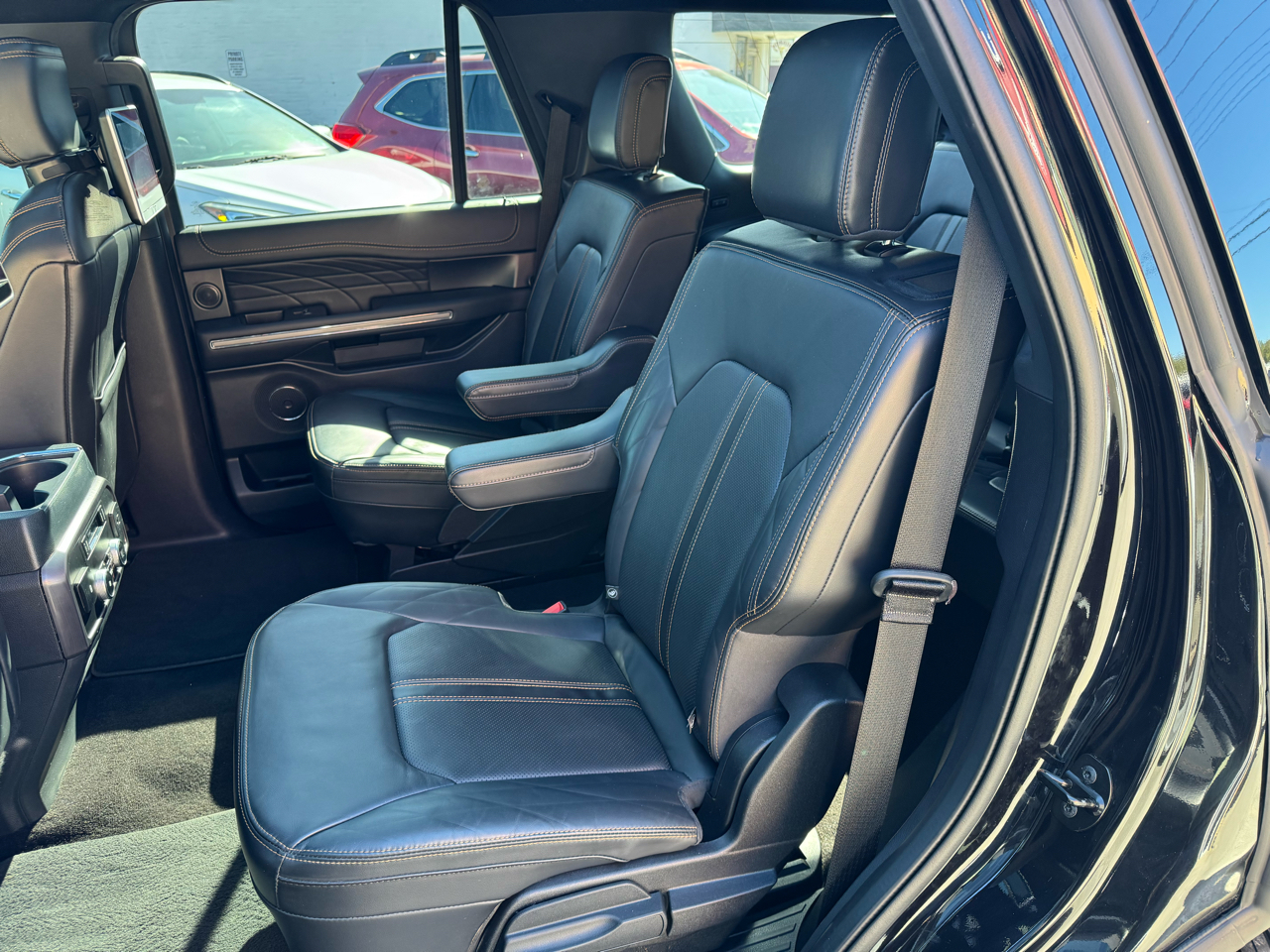 Ford Expedition Platinum 4WD 2022 Ford Expedition Platinum 4WD 2022