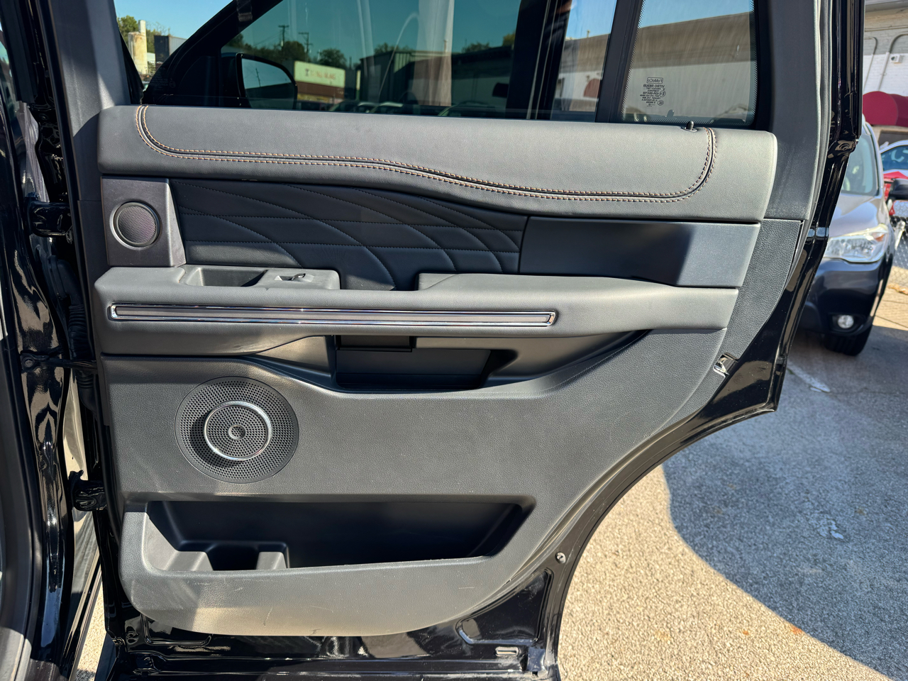 Ford Expedition Platinum 4WD 2022 Ford Expedition Platinum 4WD 2022