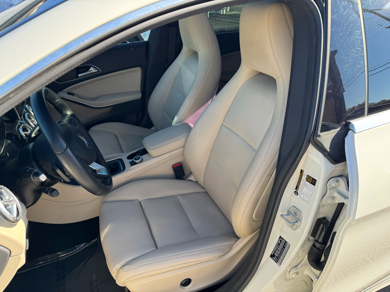 Mercedes-Benz CLA-Class CLA250 4MATIC 2016 Mercedes-Benz CLA-Class CLA250 4MATIC 2016