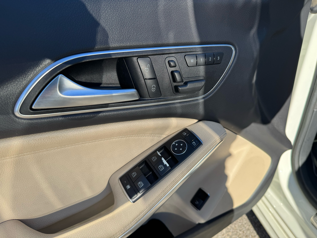 Mercedes-Benz CLA-Class CLA250 4MATIC 2016 Mercedes-Benz CLA-Class CLA250 4MATIC 2016