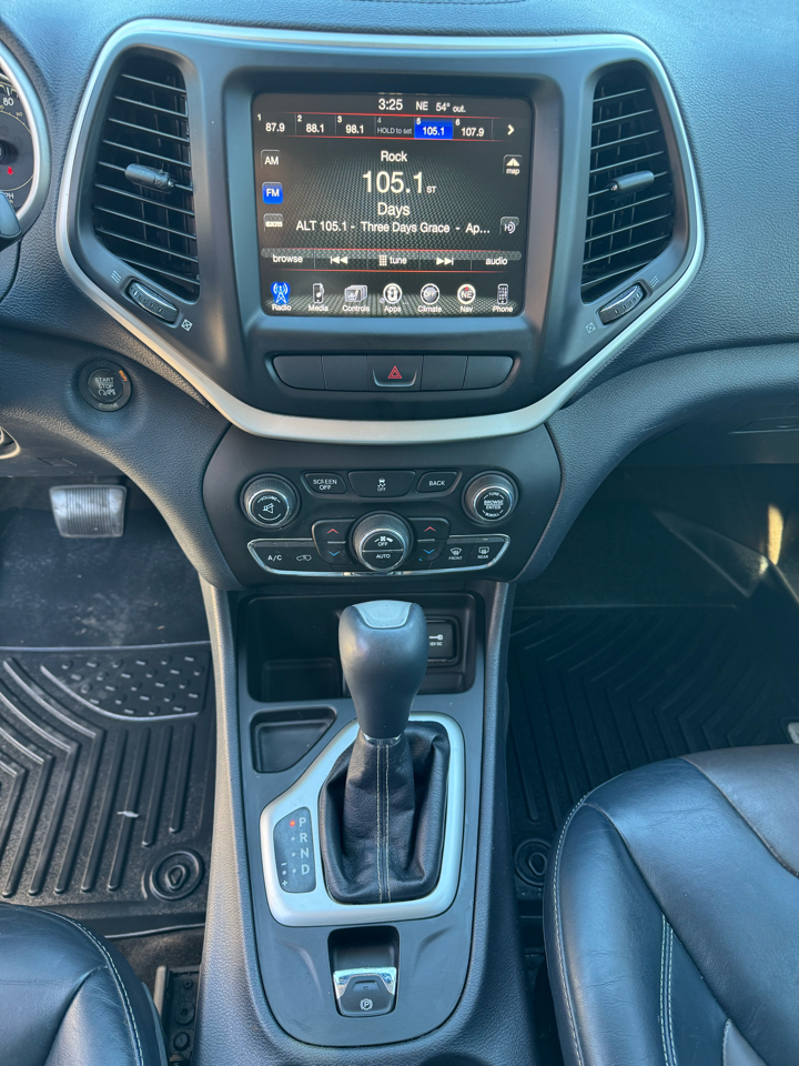 Jeep Cherokee Limited FWD 2015 Jeep Cherokee Limited FWD 2015