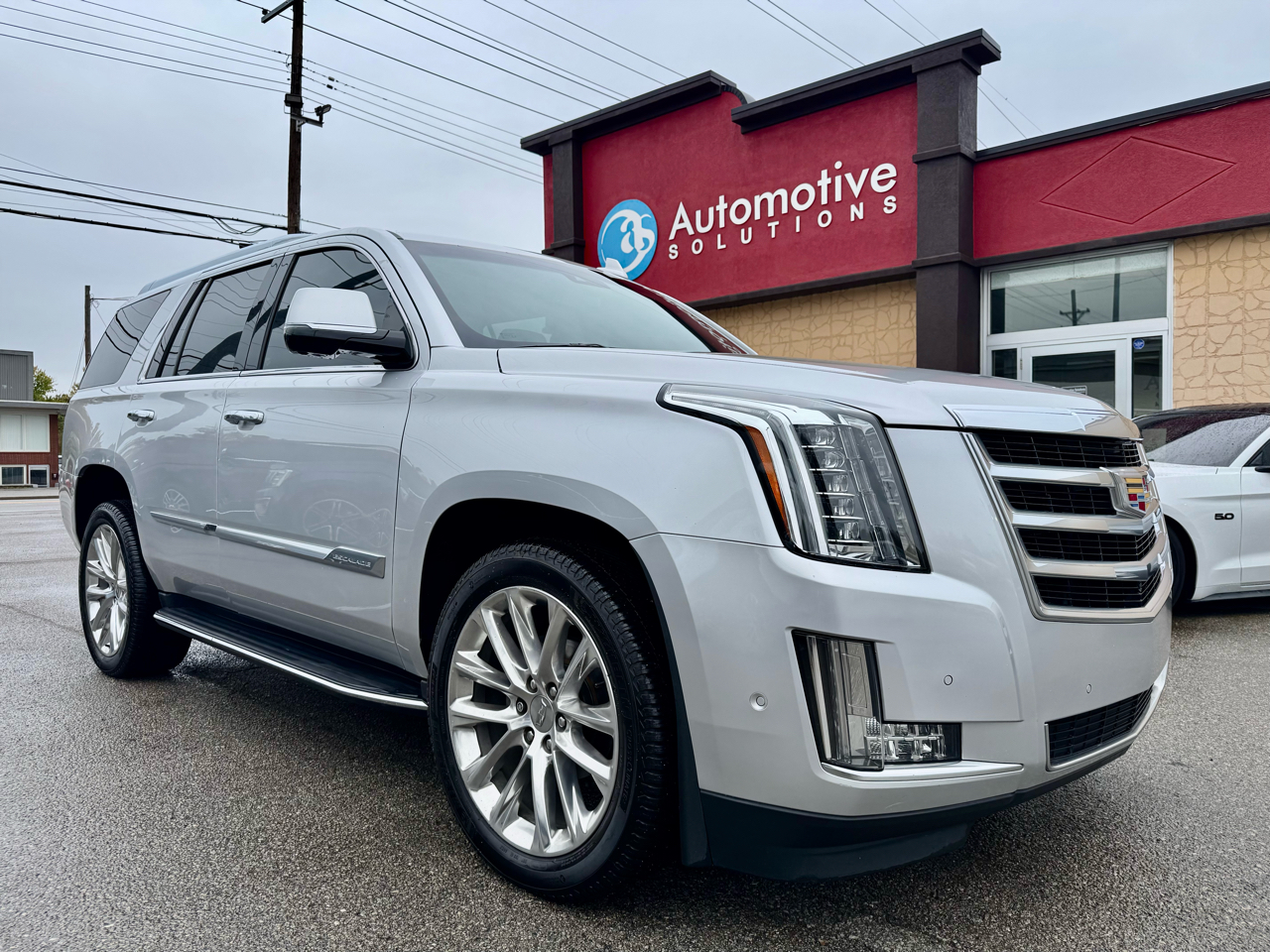 Cadillac Escalade Luxury 4WD 2019 Cadillac Escalade Luxury 4WD 2019