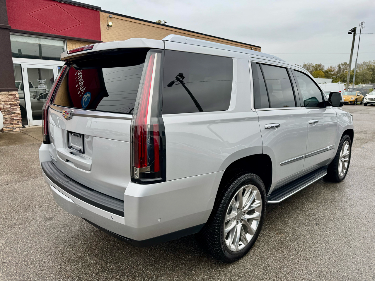 Cadillac Escalade Luxury 4WD 2019 Cadillac Escalade Luxury 4WD 2019