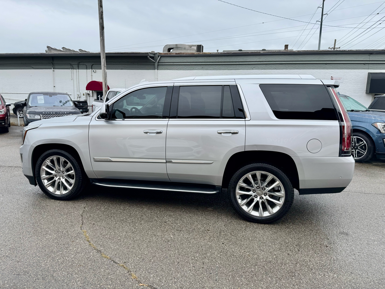 Cadillac Escalade Luxury 4WD 2019 Cadillac Escalade Luxury 4WD 2019