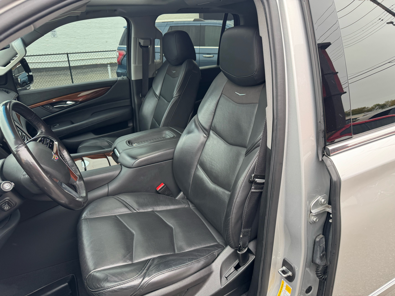 Cadillac Escalade Luxury 4WD 2019 Cadillac Escalade Luxury 4WD 2019