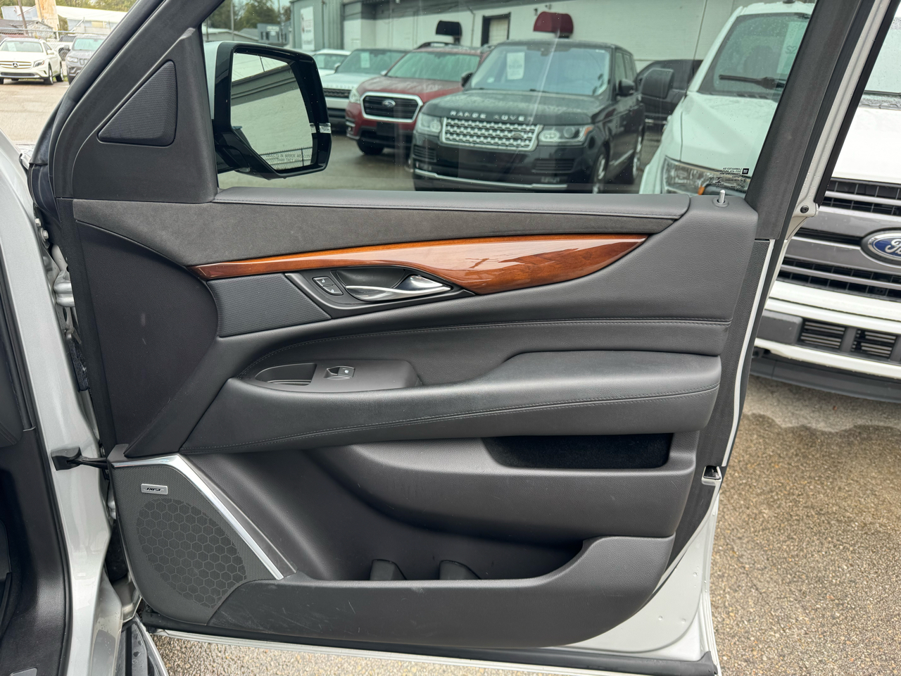 Cadillac Escalade Luxury 4WD 2019 Cadillac Escalade Luxury 4WD 2019