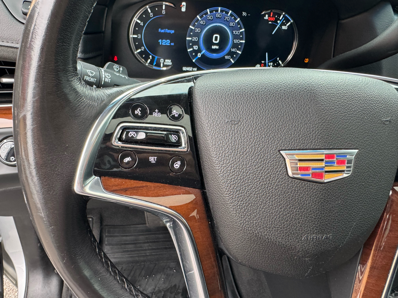 Cadillac Escalade Luxury 4WD 2019 Cadillac Escalade Luxury 4WD 2019