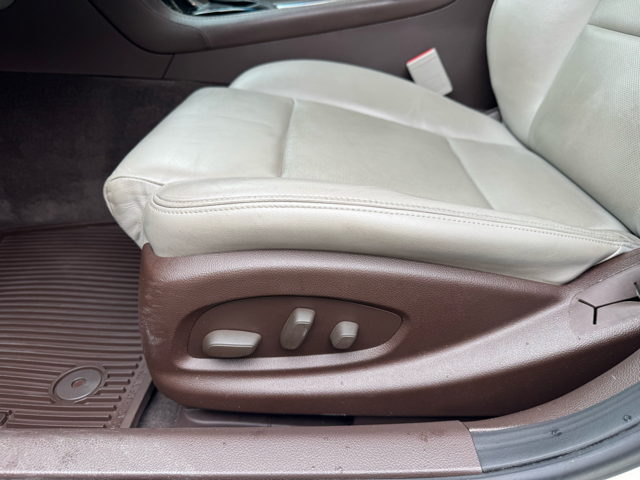 Cadillac ATS 3.6L Luxury RWD 2013 Cadillac ATS 3.6L Luxury RWD 2013