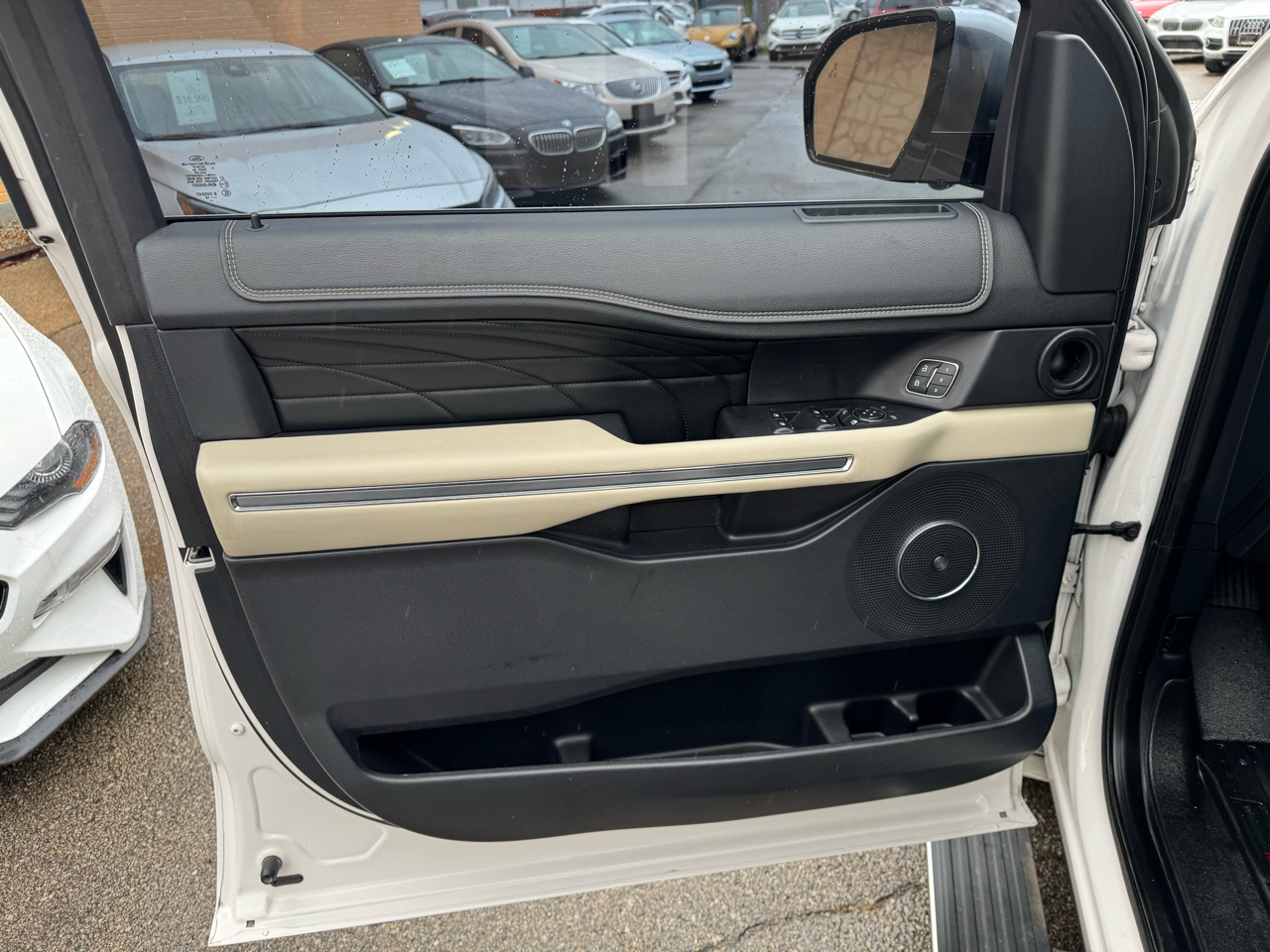 Ford Expedition MAX Platinum 4WD 2018 Ford Expedition MAX Platinum 4WD 2018