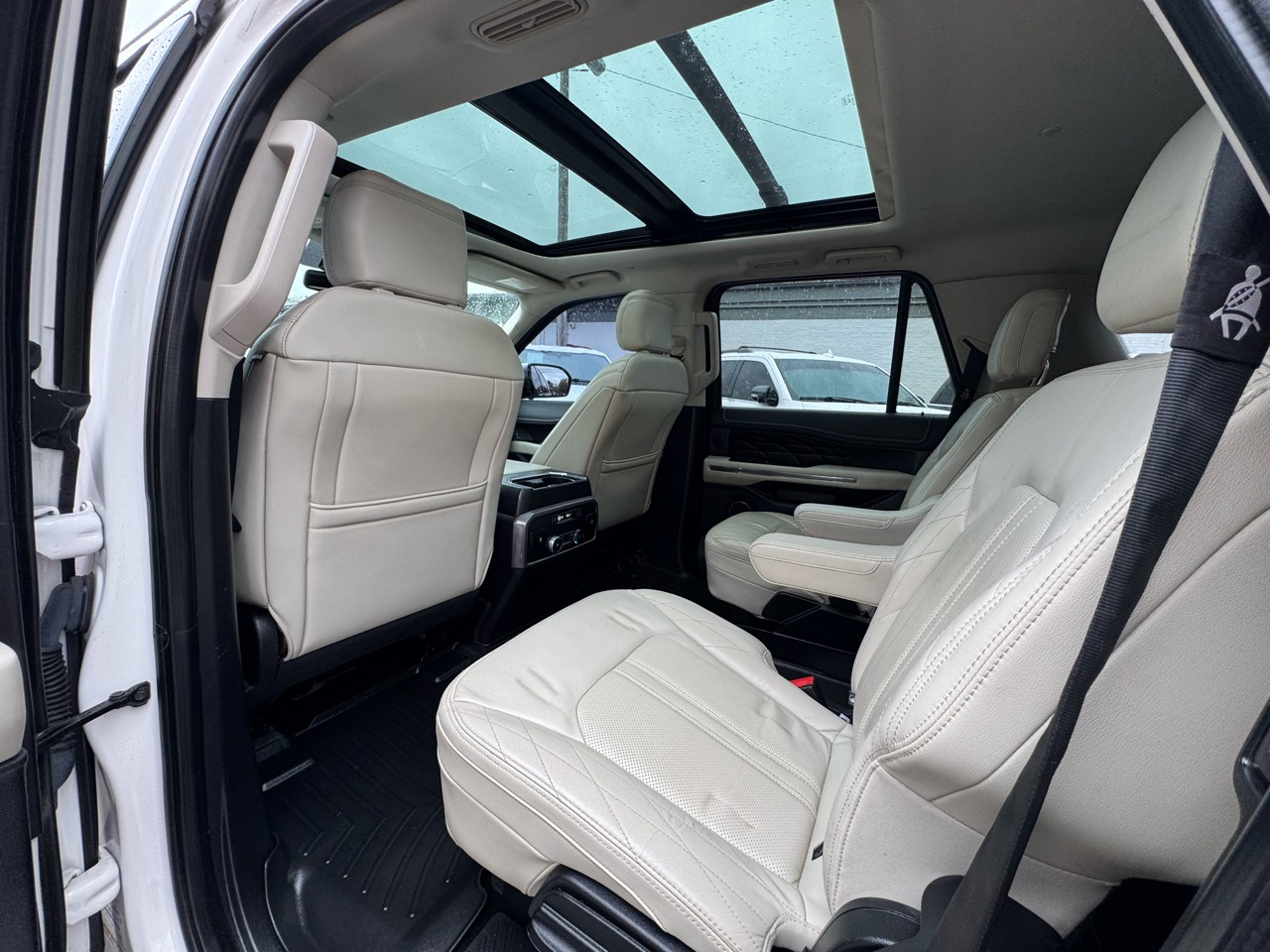 Ford Expedition MAX Platinum 4WD 2018 Ford Expedition MAX Platinum 4WD 2018