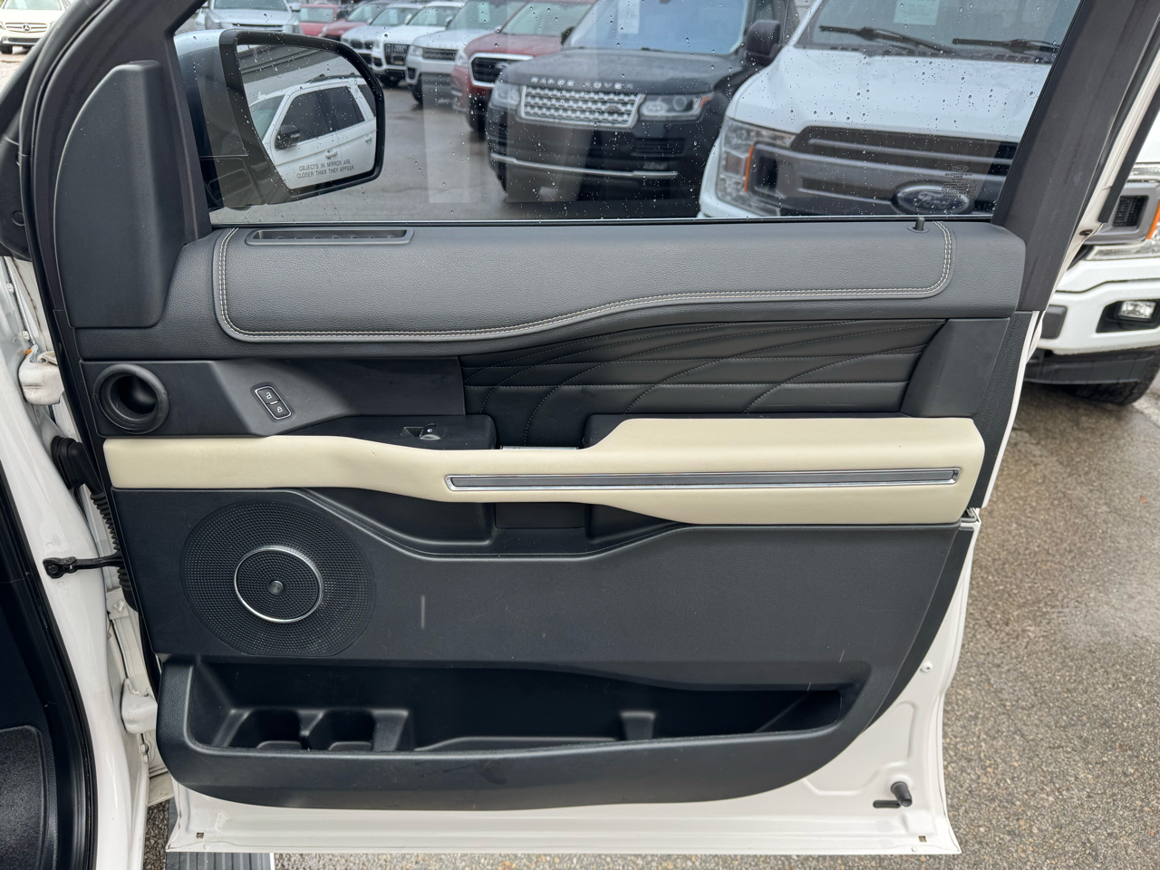 Ford Expedition MAX Platinum 4WD 2018 Ford Expedition MAX Platinum 4WD 2018