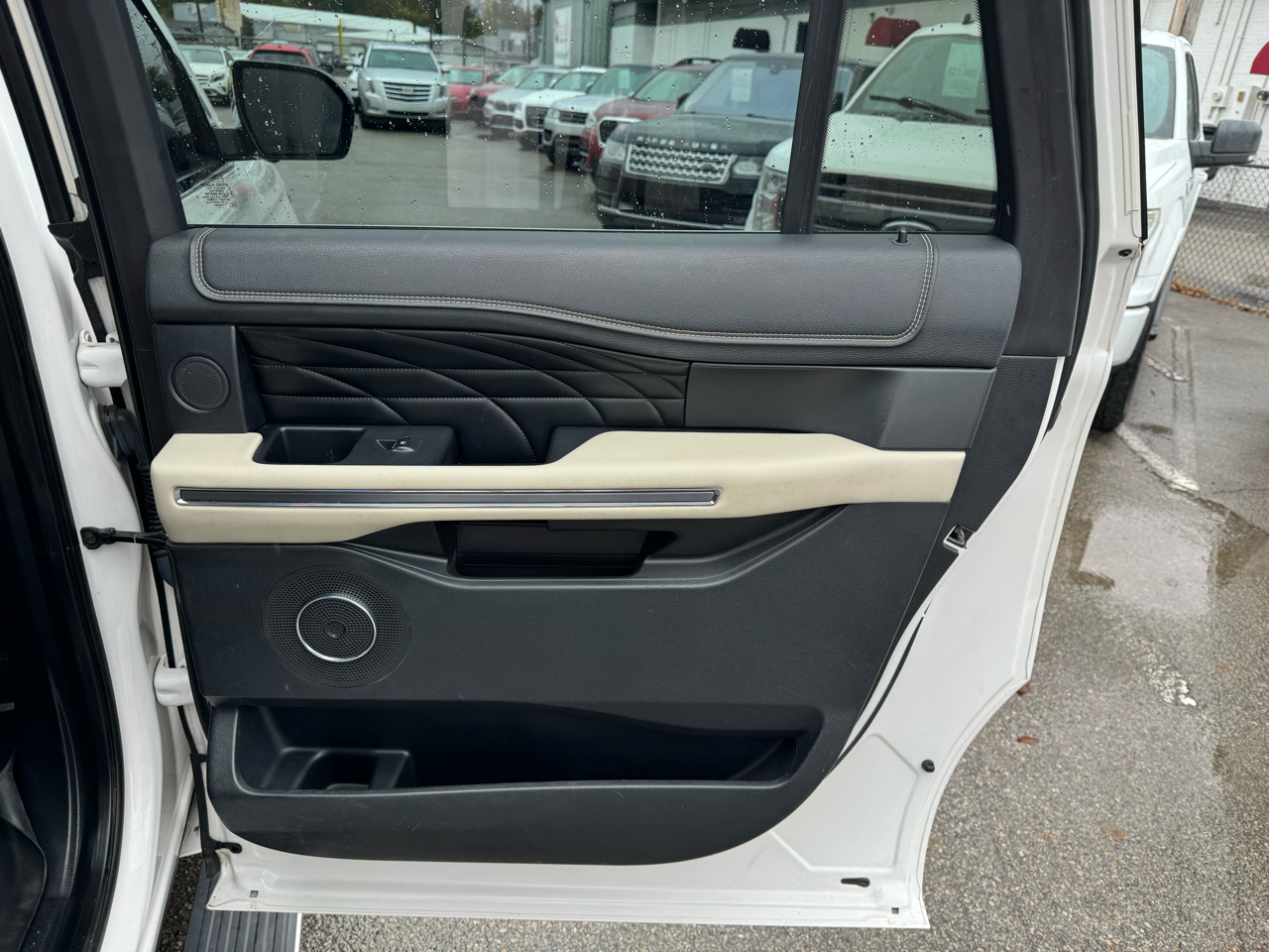 Ford Expedition MAX Platinum 4WD 2018 Ford Expedition MAX Platinum 4WD 2018