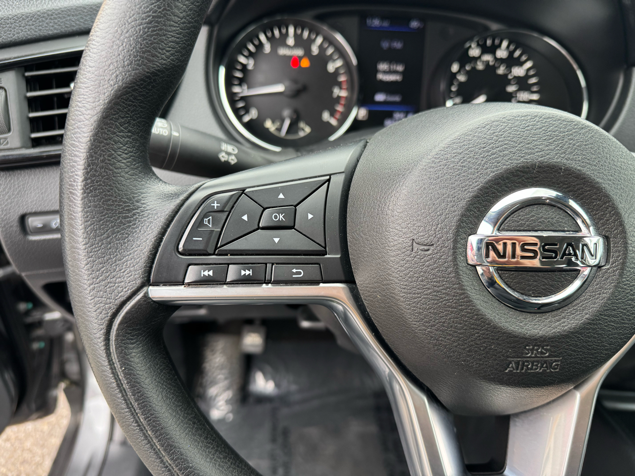 Nissan Rogue FWD 4dr S 2020 Nissan Rogue FWD 4dr S 2020