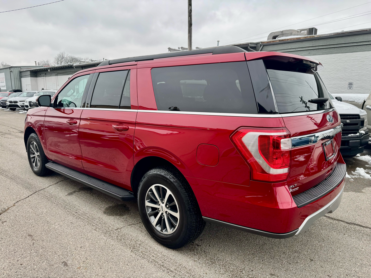 2020 Ford Expedition MAX XLT photo 2
