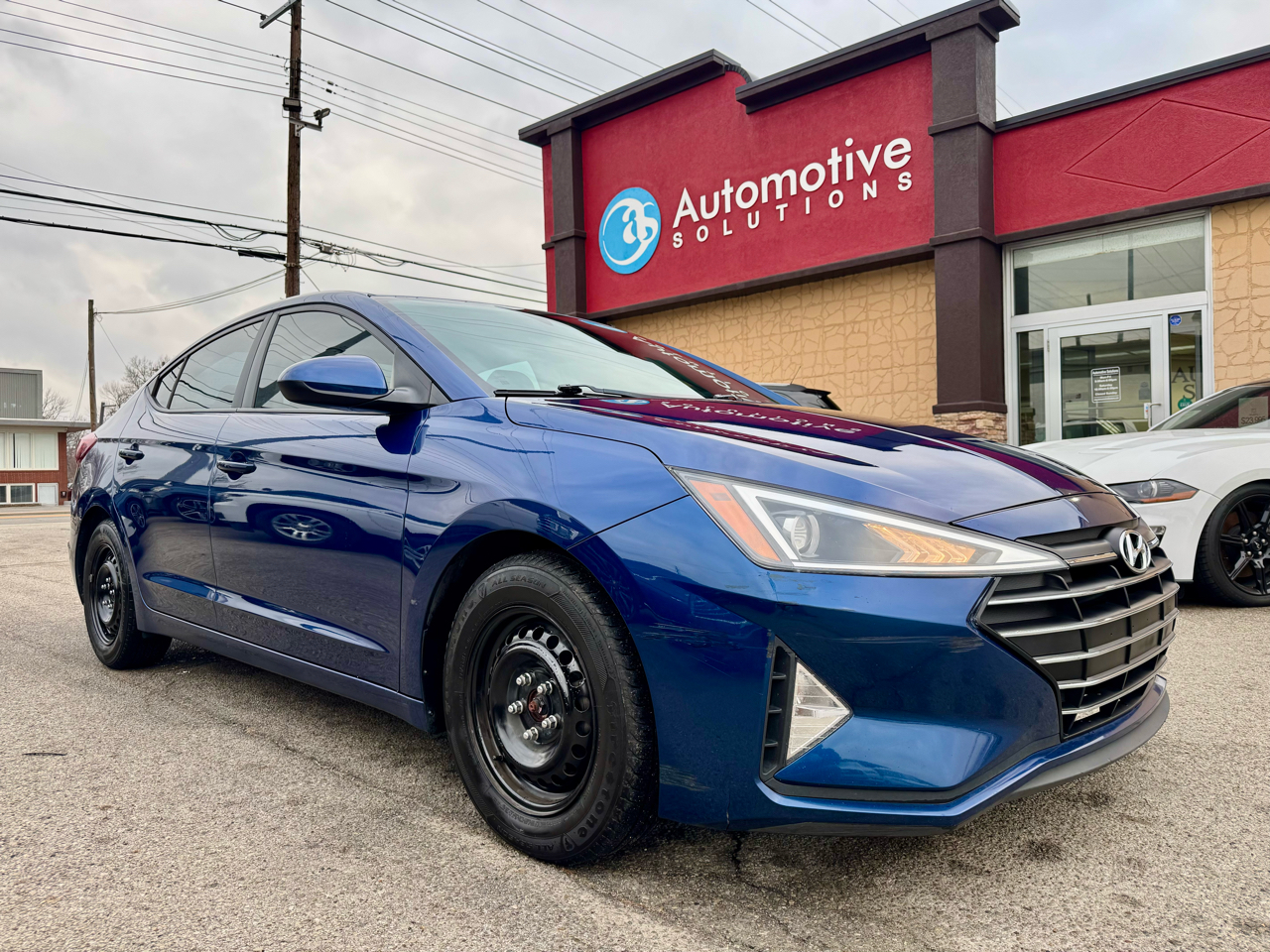 Hyundai Elantra SE 6M 2020