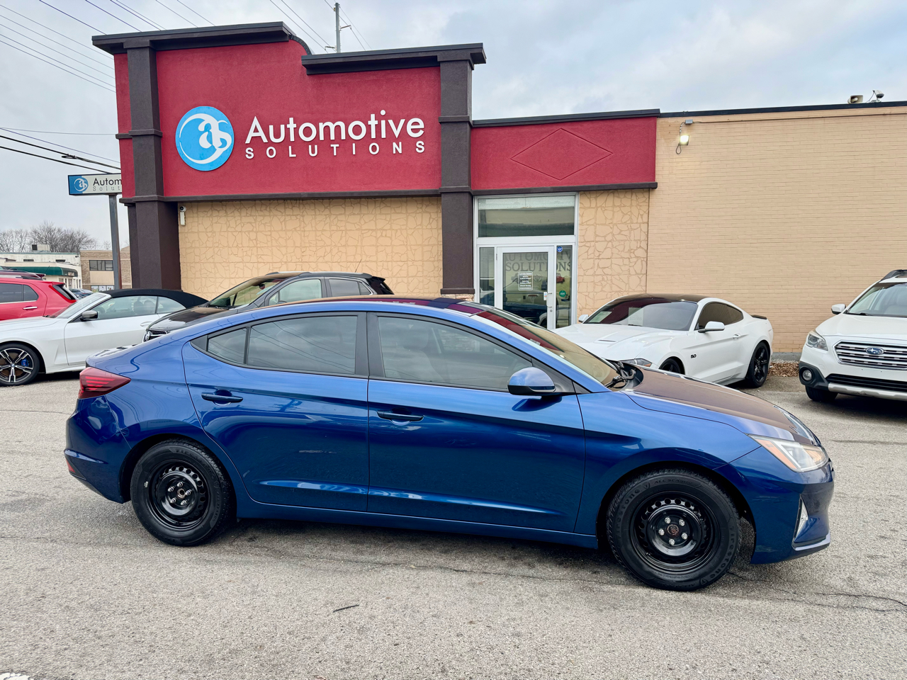 Hyundai Elantra SE 6M 2020