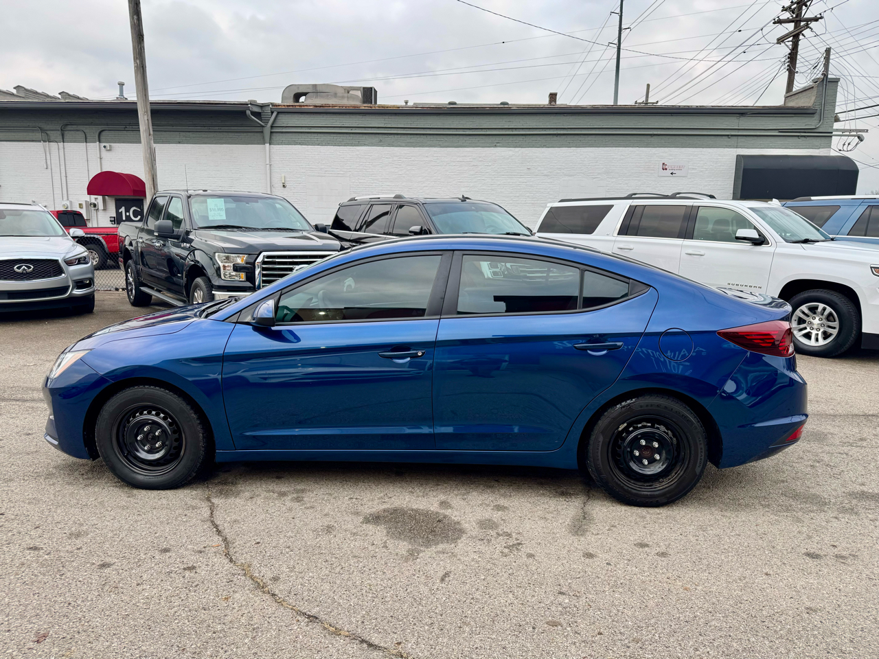 Hyundai Elantra SE 6M 2020